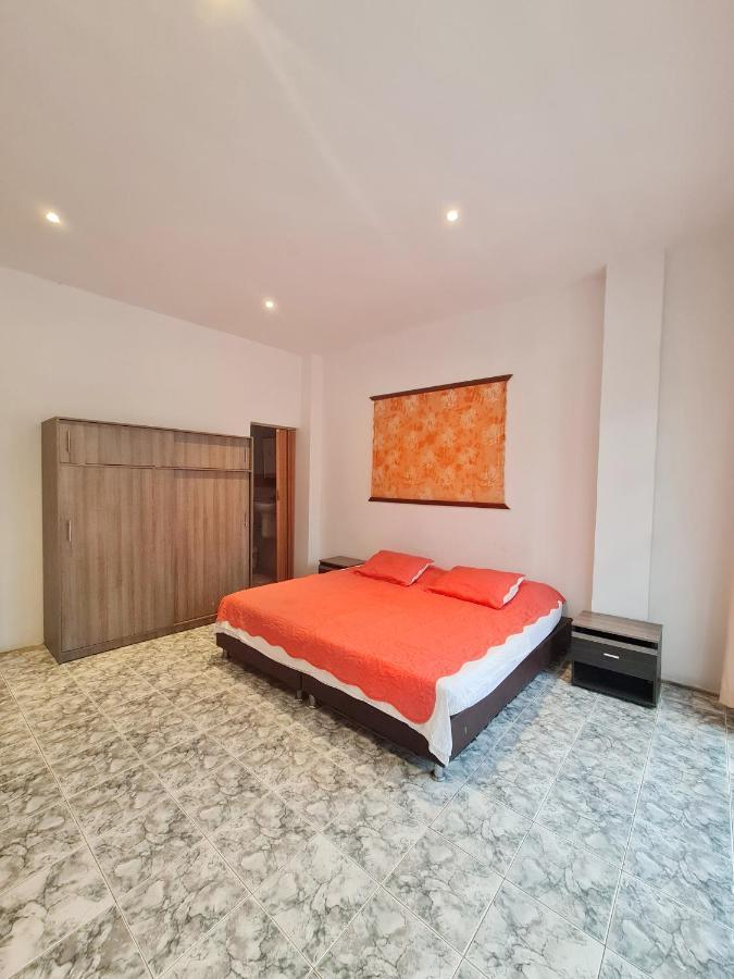 Love Beach Hostel Taganga