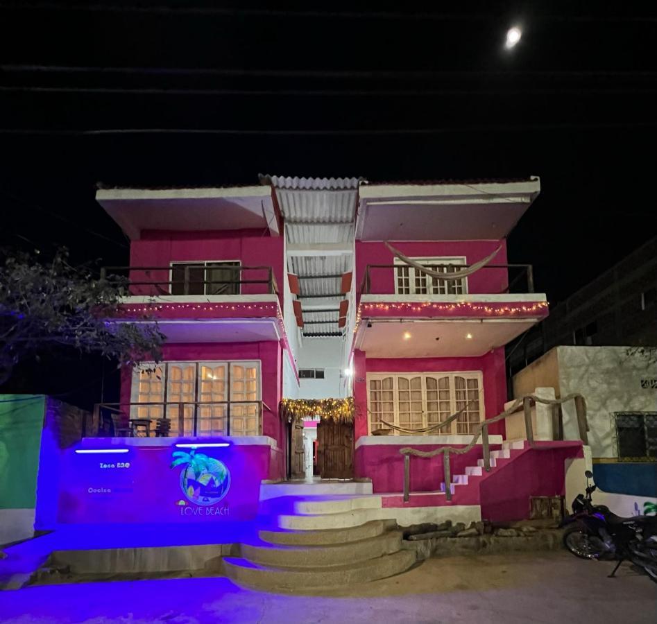 Love Beach Hostel Taganga